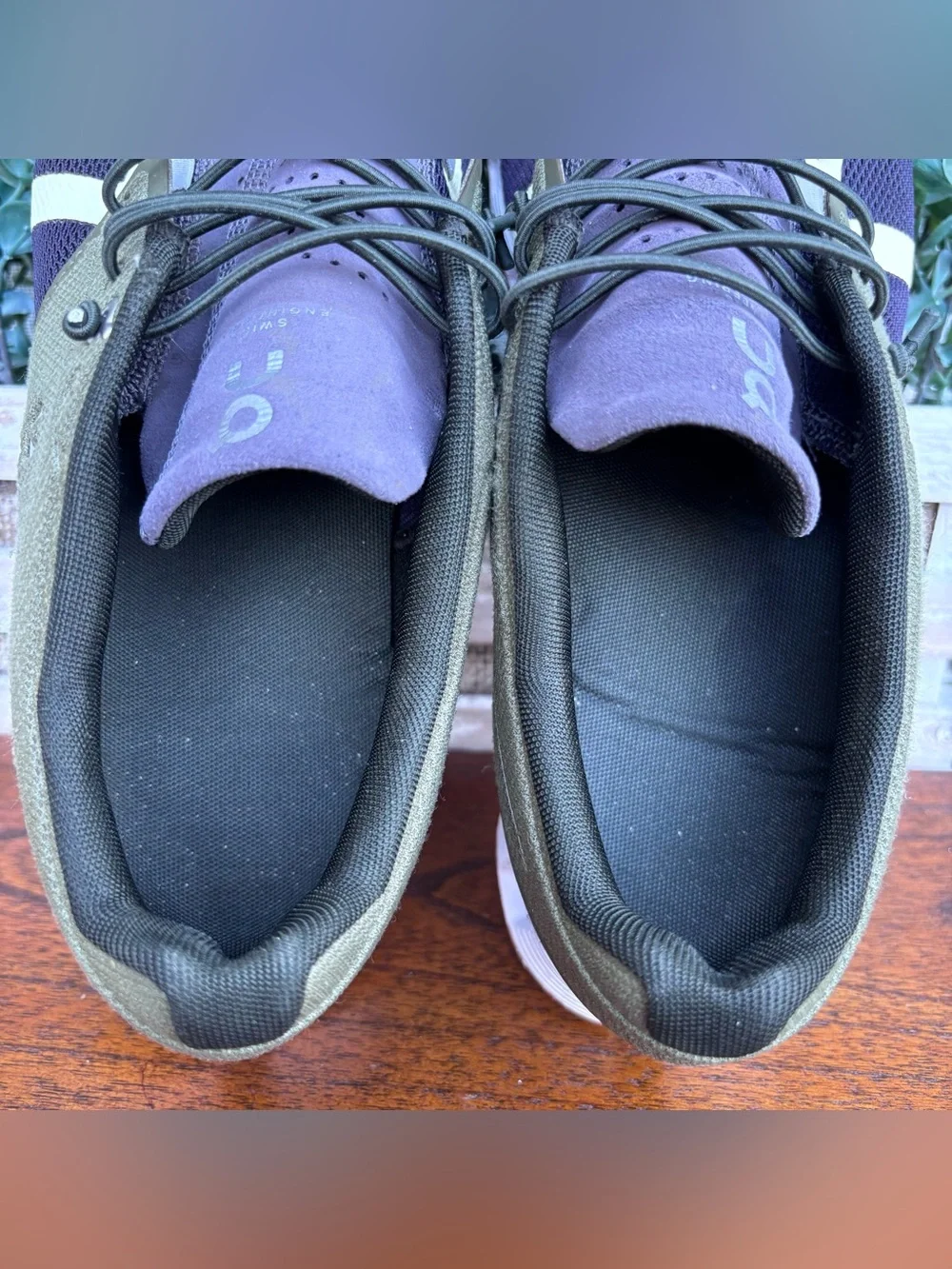 On Running Women's Sneakers Olive Green Black White